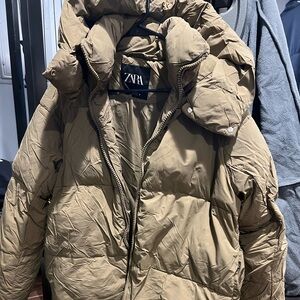 Zara Coat Size S, like new!